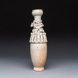 A Chinese qingbai urn applied with immortals and a dragon, Northern Song — foto 2