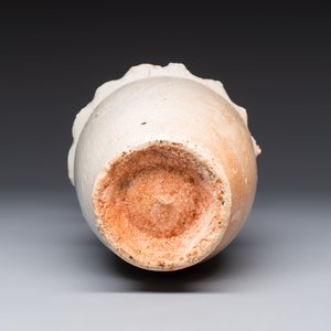 A Chinese qingbai urn applied with immortals and a dragon, Northern Song — foto 6