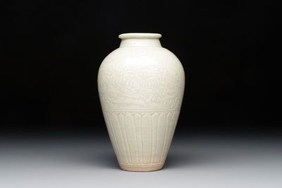 A Chinese qingbai vase with floral design, Song/Yuan