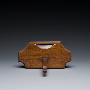A Chinese quadrifoil cloisonné dish with floral design on wooden stand, Yongzheng — 照片 5