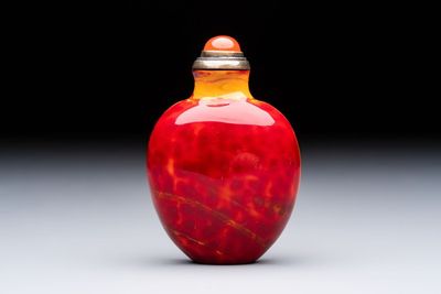 A Chinese 'Realgar Dragon' glass snuff bottle, probably from the imperial Beijing glass workshop, 1720-1840