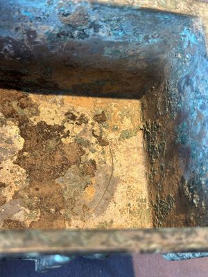 A Chinese rectangular bronze food vessel, 'fang ding 方鼎', Western Zhou — photo 9