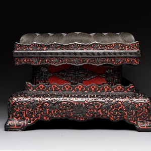 A Chinese rectangular carved red and black lacquer stand, 20th C. — photo 4