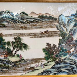 A Chinese rectangular famille rose 'landscape' plaque, Qianlong mark, 19/20th C. — photo 3