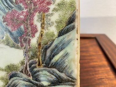 A Chinese rectangular famille rose plaque, Wang Yeting 汪野亭 seal mark, Republic — photo 9