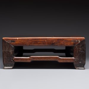 A Chinese rectangular hongmu stand, 19th C. — 照片 5