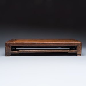 A Chinese rectangular hongmu stand — 照片 3