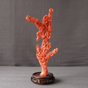 A Chinese red coral carving of a flower branch with birds, 19th C. — 照片 8