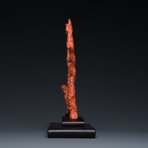 A Chinese red coral figure of a standing Bodhisattva with two dragons, 19/20th C. — 照片 4