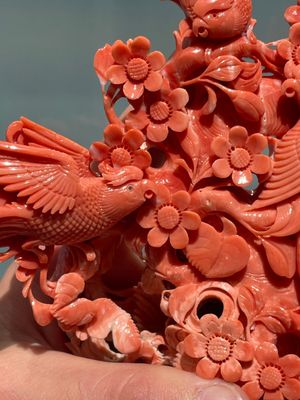 A Chinese red coral group of birds among flowering branches, 19/20th C. — foto 10