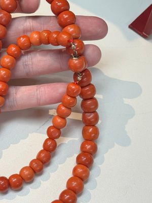 A Chinese red coral necklace, 19th C. — photo 16