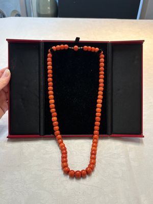 A Chinese red coral necklace, 19th C. — photo 2