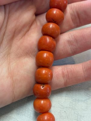 A Chinese red coral necklace, 19th C. — photo 5