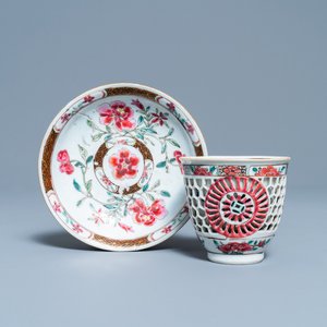 A Chinese reticulated double-walled famille rose cup and saucer, Yongzheng — photo 1