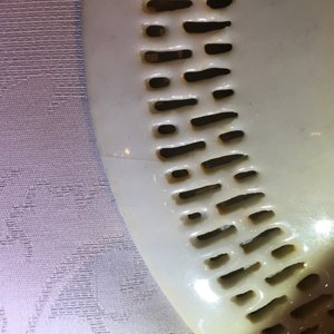 A Chinese reticulated oval 'religious subject' dish, Qianlong — photo 4