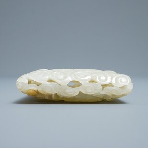 A Chinese reticulated pale celadon jade 'dragon and phoenix' carving, Ming — 照片 5