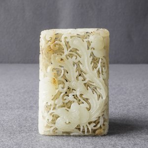 A Chinese reticulated pale celadon jade 'dragon and phoenix' carving, Ming — 照片 8