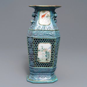 A Chinese reticulated robin's egg-ground qianjiang cai vase, 19th C. — photo 2