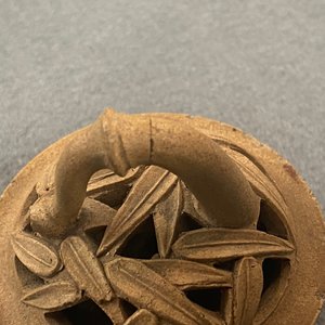 A Chinese reticulated Yixing stoneware teapot and cover, Kangxi — photo 12