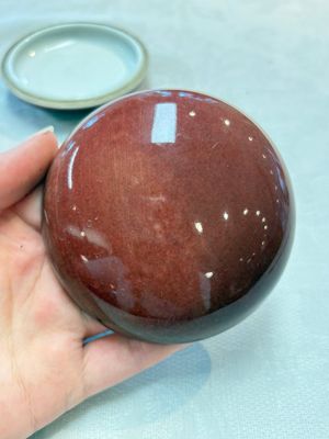 A Chinese robin's egg-glazed censer on a wooden stand and a copper-red-glazed seal paste box and cover, 19/20th C. — foto 10