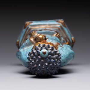 A Chinese robin's egg-glazed gilt-decorated standing Buddha, 18th C. — 照片 6