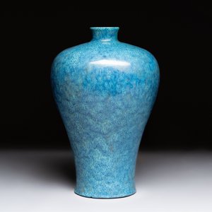 A Chinese robin's egg-glazed ‘meiping’ vase, 19/20th C. — photo 3