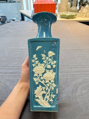 A Chinese robin's egg-glazed vase with relief floral design and a famille noire 'Four Heavenly Kings' vase, 19th C. — photo 10