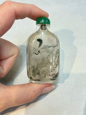 A Chinese rock crystal and two glass inside painted snuff bottles, 19/20th C., with a signed copy of 'Chinese Inside Painting of the Modern Age', 2005 — photo 11
