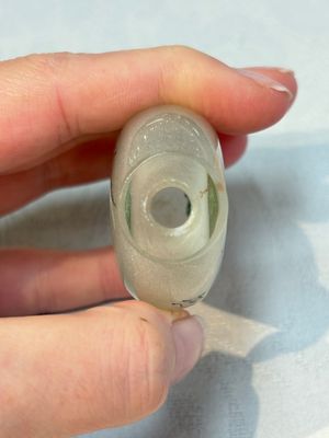 A Chinese rock crystal and two glass inside painted snuff bottles, 19/20th C., with a signed copy of 'Chinese Inside Painting of the Modern Age', 2005 — photo 7