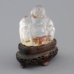 A Chinese rock crystal Buddha on stand, 18/19th C. — photo 1
