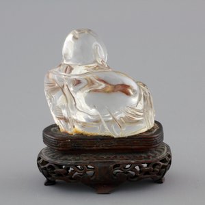 A Chinese rock crystal Buddha on stand, 18/19th C. — photo 4