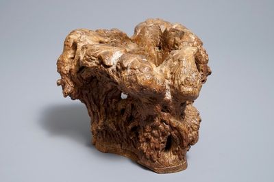 A Chinese rootwood brush pot, 18/19th C.