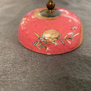 A Chinese ruby-ground Canton enamel teapot and a pair of covered bowls, Qianlong/Jiaqing — photo 26