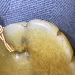 A Chinese russet jade 'Tiger Charm' inscribed pendant, 19/20th C. — photo 9