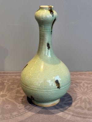 A Chinese russet-splashed Longquan celadon garlic-mouth vase, Yuan/Ming — photo 4