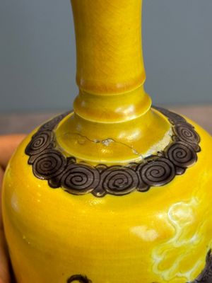 A Chinese sancai 'dragon' vase and a blue- and turquoise-glazed 'shou' bowl and cover, 19/20th C. — photo 7