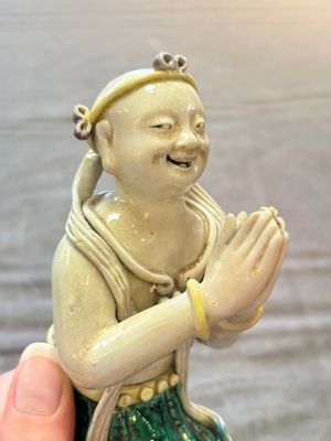 A Chinese sancai-glazed figure of Sudhana, 19th C. — 照片 8