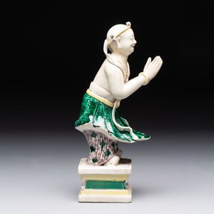 A Chinese sancai-glazed figure of Sudhana, 19th C. — 照片 4
