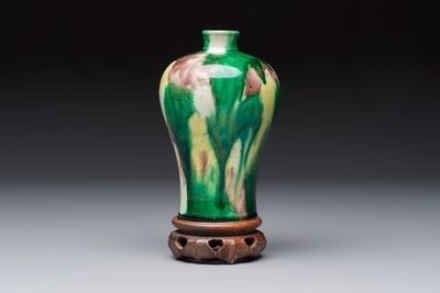 A Chinese sancai-glazed 'Meiping' vase on a wooden stand, 19th C.
