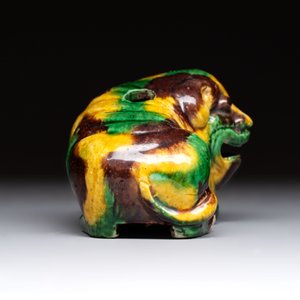 A Chinese sancai-glazed model of a dog, 19th C. — photo 4
