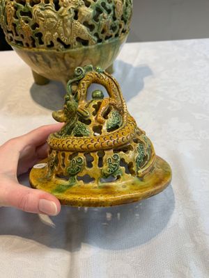 A Chinese sancai-glazed reticulated double-walled tripod censer and cover, Ming — photo 9