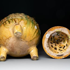 A Chinese sancai-glazed reticulated double-walled tripod censer and cover, Ming — photo 6