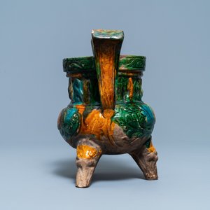 A Chinese sancai-glazed tripod censer, Ming — 照片 3
