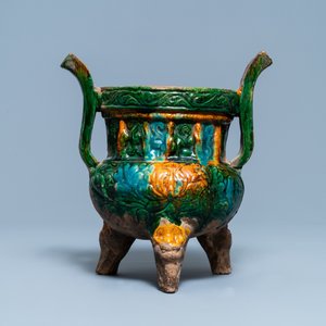 A Chinese sancai-glazed tripod censer, Ming — 照片 4