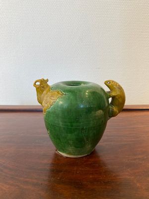 `-$A Chinese sancai-glazed water dropper with phoenix-shaped spout, Ming or Kangxi — photo 1