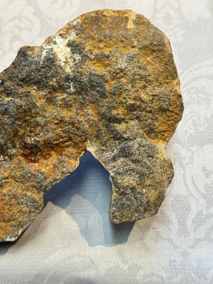 A Chinese sandstone 'Bai Ma Shi Zu 白馬舐足' carving, Northern Wei — 照片 14