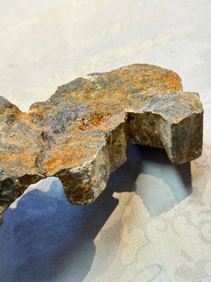 A Chinese sandstone 'Bai Ma Shi Zu 白馬舐足' carving, Northern Wei — 照片 18