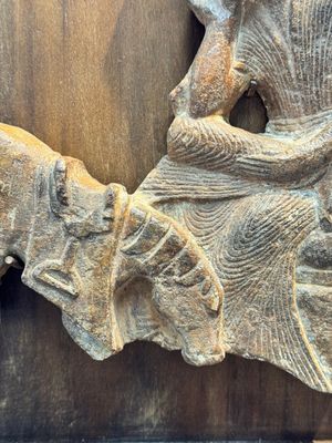 A Chinese sandstone 'Bai Ma Shi Zu 白馬舐足' carving, Northern Wei — 照片 3