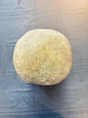 A Chinese sandstone head of a Luohan, early Qing — 照片 5