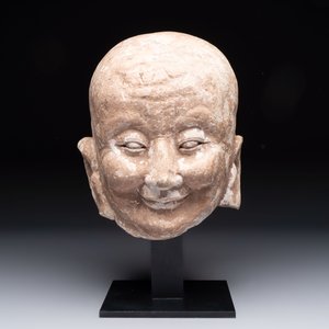 A Chinese sandstone head of a Luohan, Ming — 照片 2